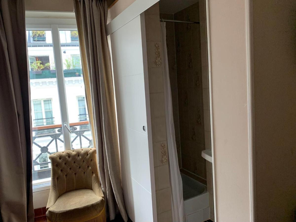 Vivienne Hotel