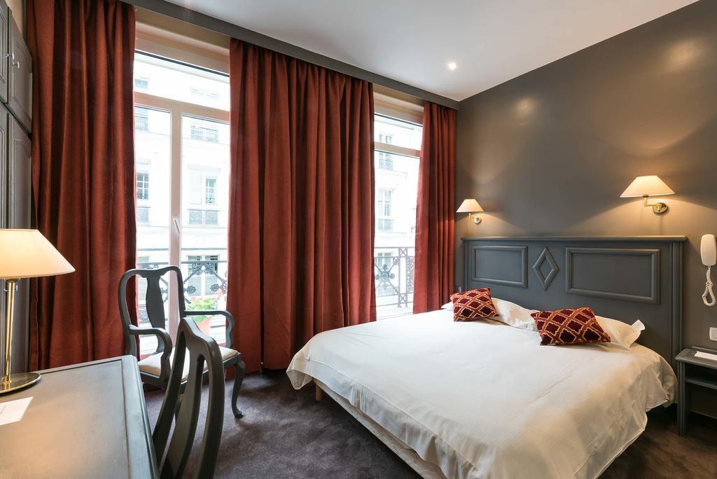 Vivienne Hotel